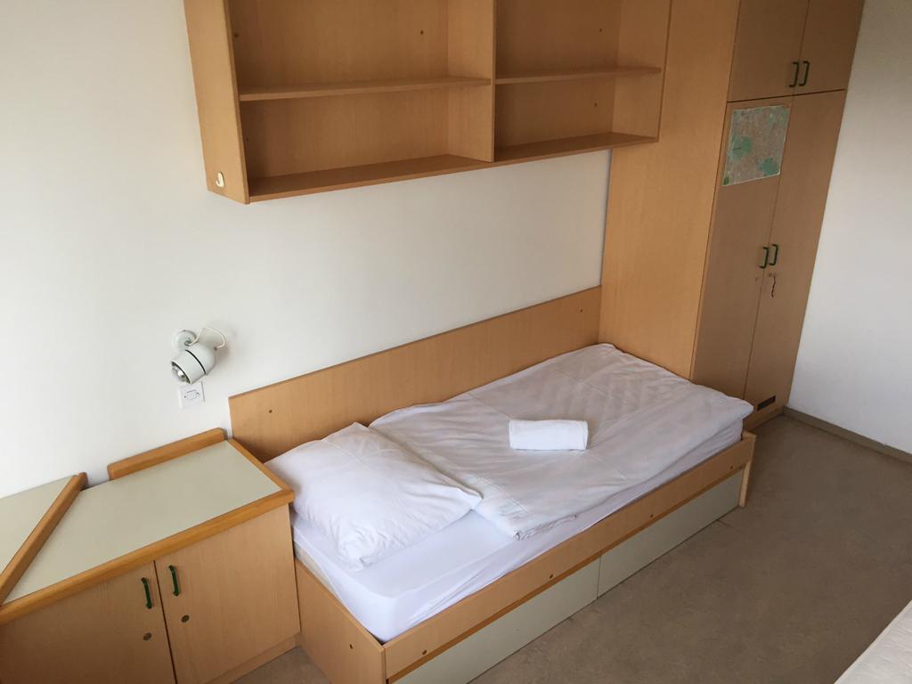 Summer Residence Hostel Ljubljana Eksteriør billede